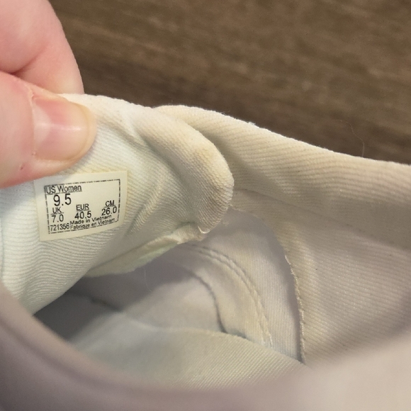 Vans Classic White Lace-Up Sneakers - Picture 7 of 8